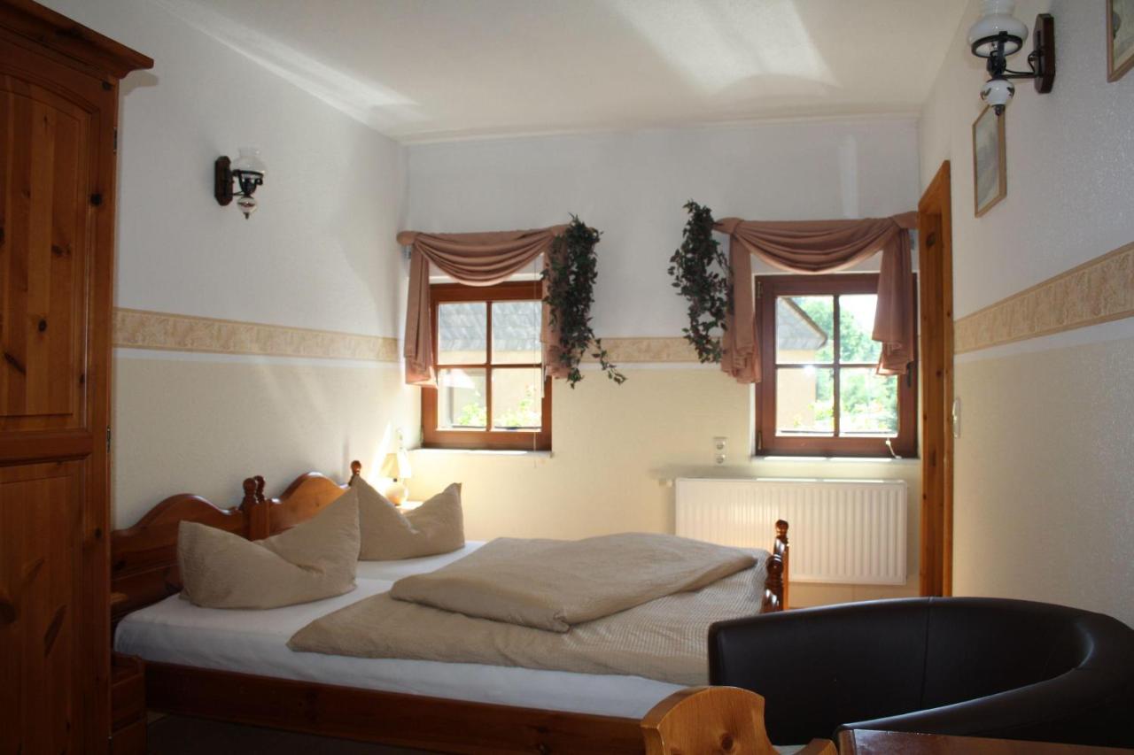 Doppelzimmer-In-Wiesa Thermalbad Wiesenbad エクステリア 写真